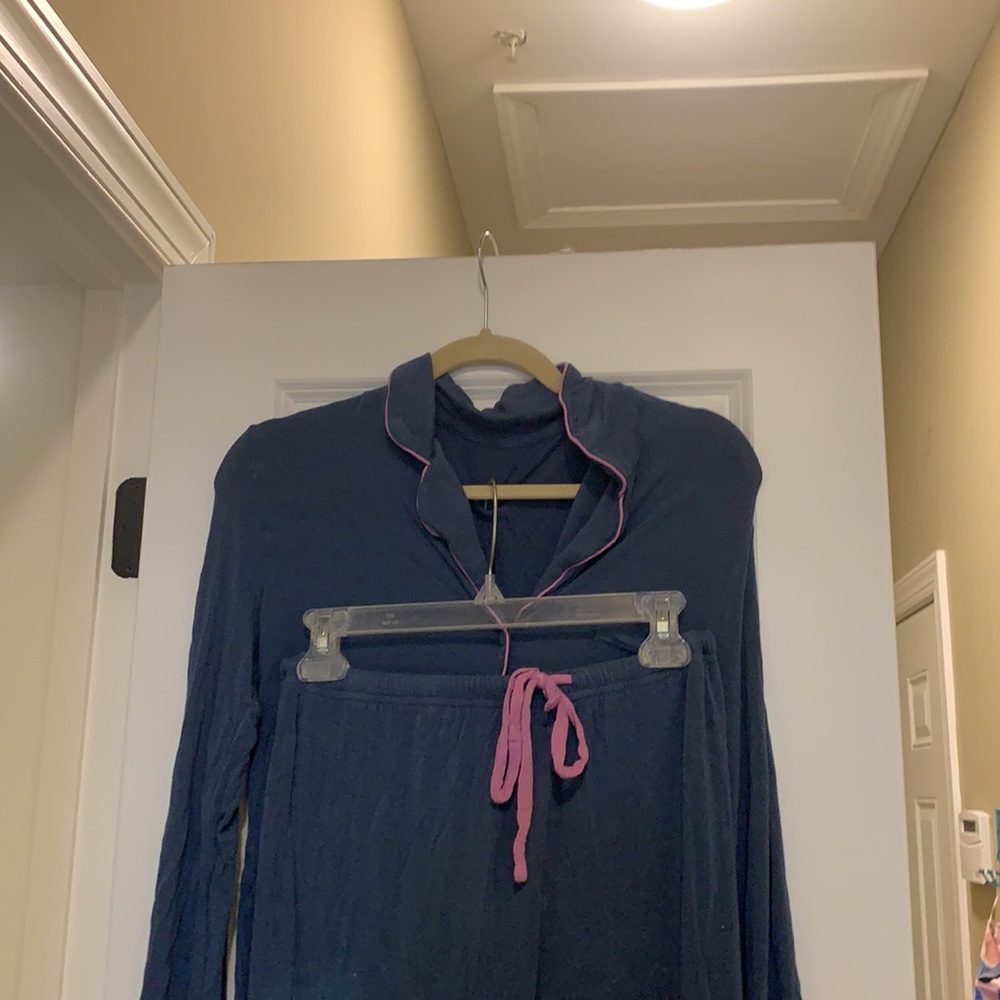 Splendid pajama set!! Size small - Picture 2 of 3